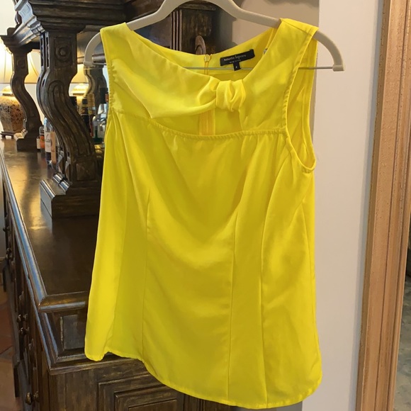 Nanette Lepore top in true lemon yellow - Picture 2 of 4